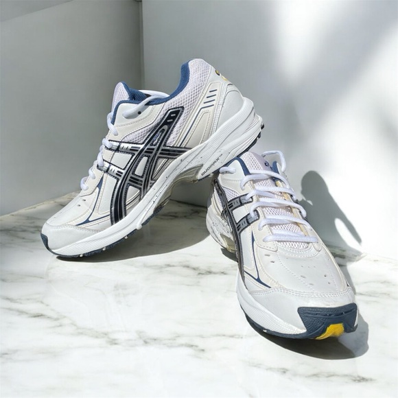 sneakerhub1